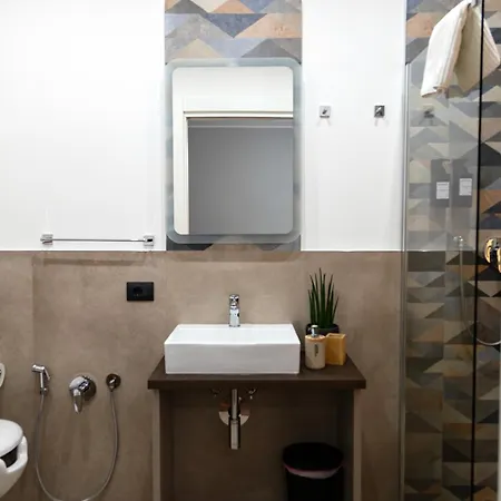Al Viale Guest house *
